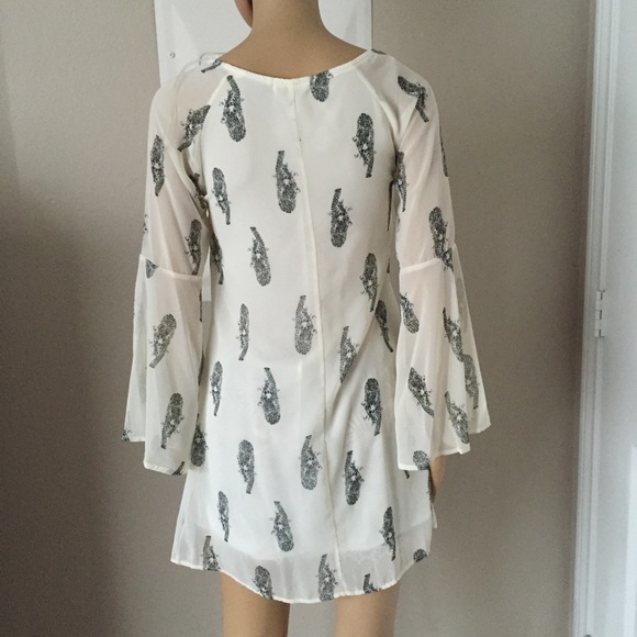 ⭐️5 STAR RATED! HP 🎉 KALANI ivory dress - Picture 7 of 7